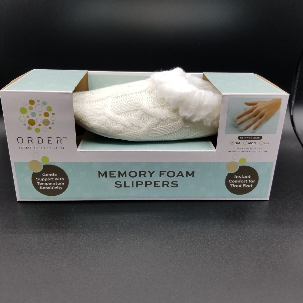 Memory Foam Women's Slippers Size 5/6 White Bedroom Slippers House Shoes New